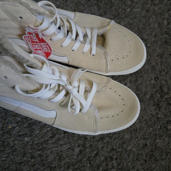 Vans Sk8 Hi Cozy Hug Men Size 11 Biscotti Tan And White Faux Fur 062025 - Picture 6 of 7